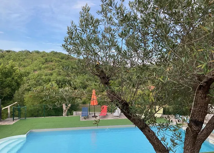 Domaine De Galoubet Lot לינה וארוחת בוקר Beaumat