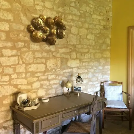 Domaine De Galoubet Lot Bed & Breakfast
