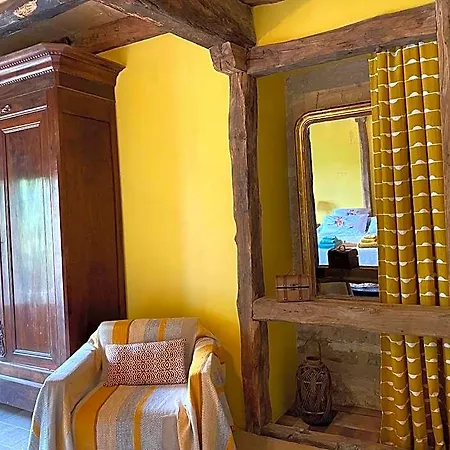 Bed & Breakfast Domaine De Galoubet Lot