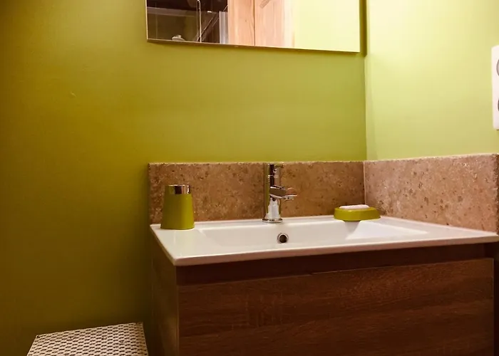 Domaine De Galoubet Lot Couette-café